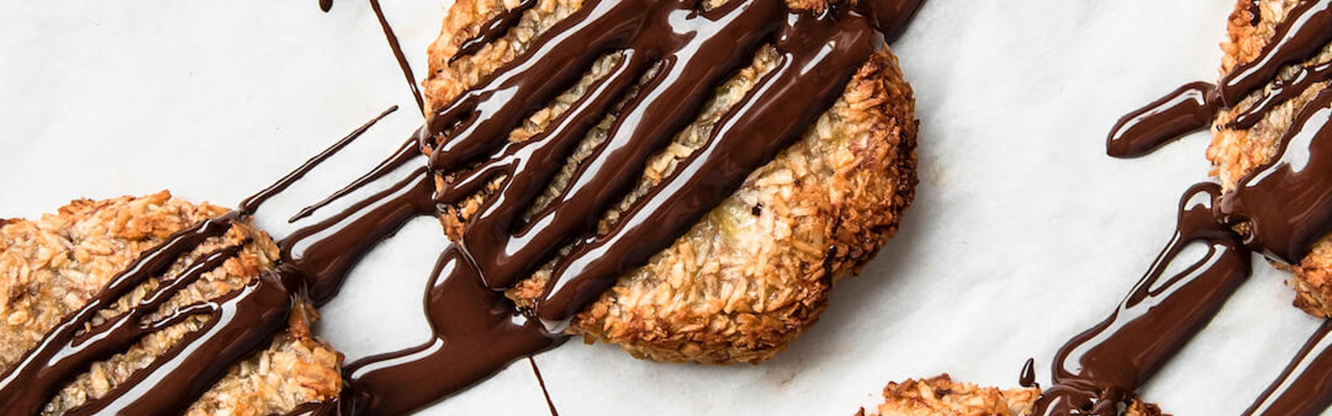 Banana cookies with chocolate